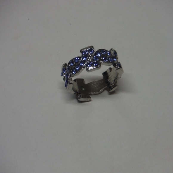 Sparkling Blue Fashion Ring - Picture 2 of 3